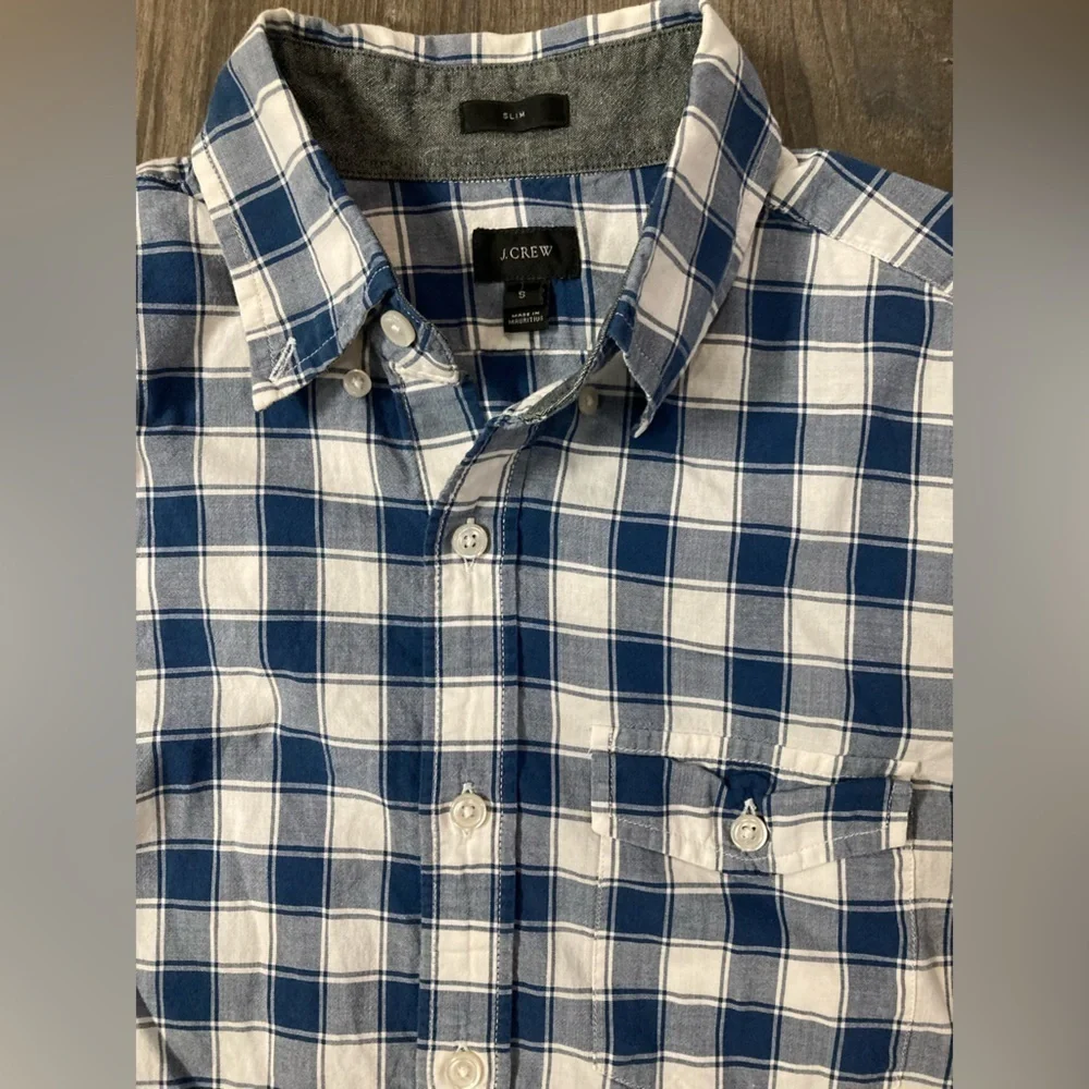J. Crew Slim Fit Small Men’s Button Down Shirt‎